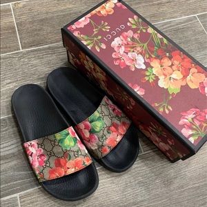 Preowned Gucci slides